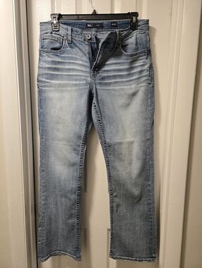 Buckle Men's BKE Tyler Light Wash Wide Leg Stretchy Jeans 32x32